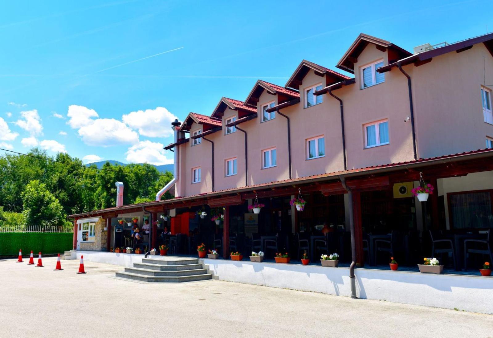 Motel "Izvor Bosne" Ilidža Екстериор снимка